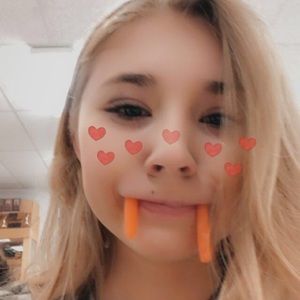 Meet your Posher, Angie